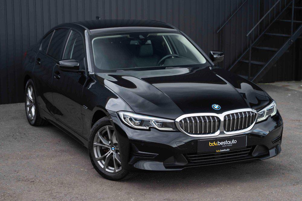 BMW Seria 3 320e PHEV – Eleganta, putere si eficienta intr-un sedan premium 