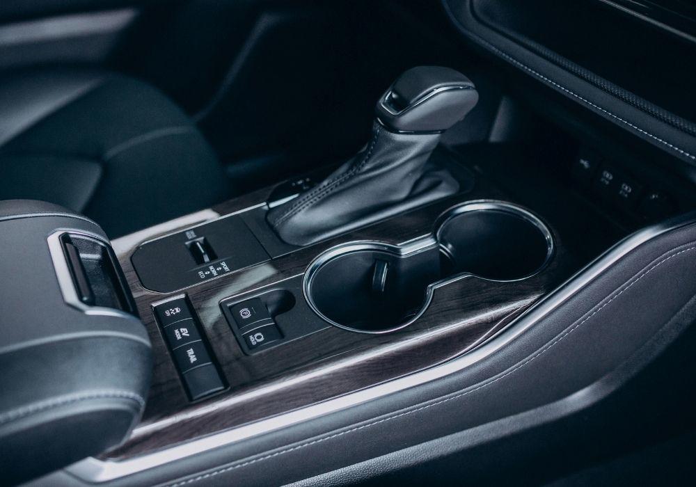Cum verifici o cutie automata in timpul unui test drive?