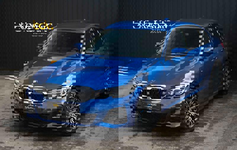 BMW Seria 3 330e xDrive Aut. M Sport