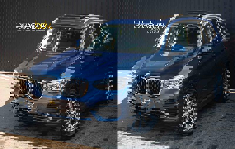 BMW X3 xDrive30e Plug-In Hybrid