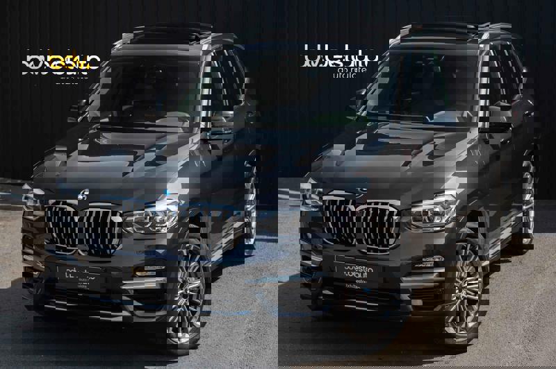 BMW X3 xDrive30i AT Luxury Line