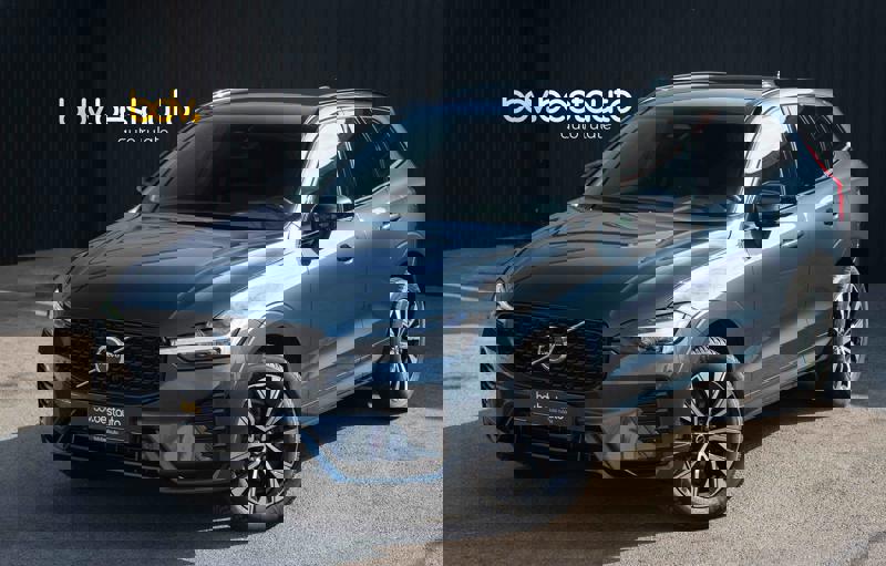 Volvo XC 60 B4 MHEV AWD Plus Dark