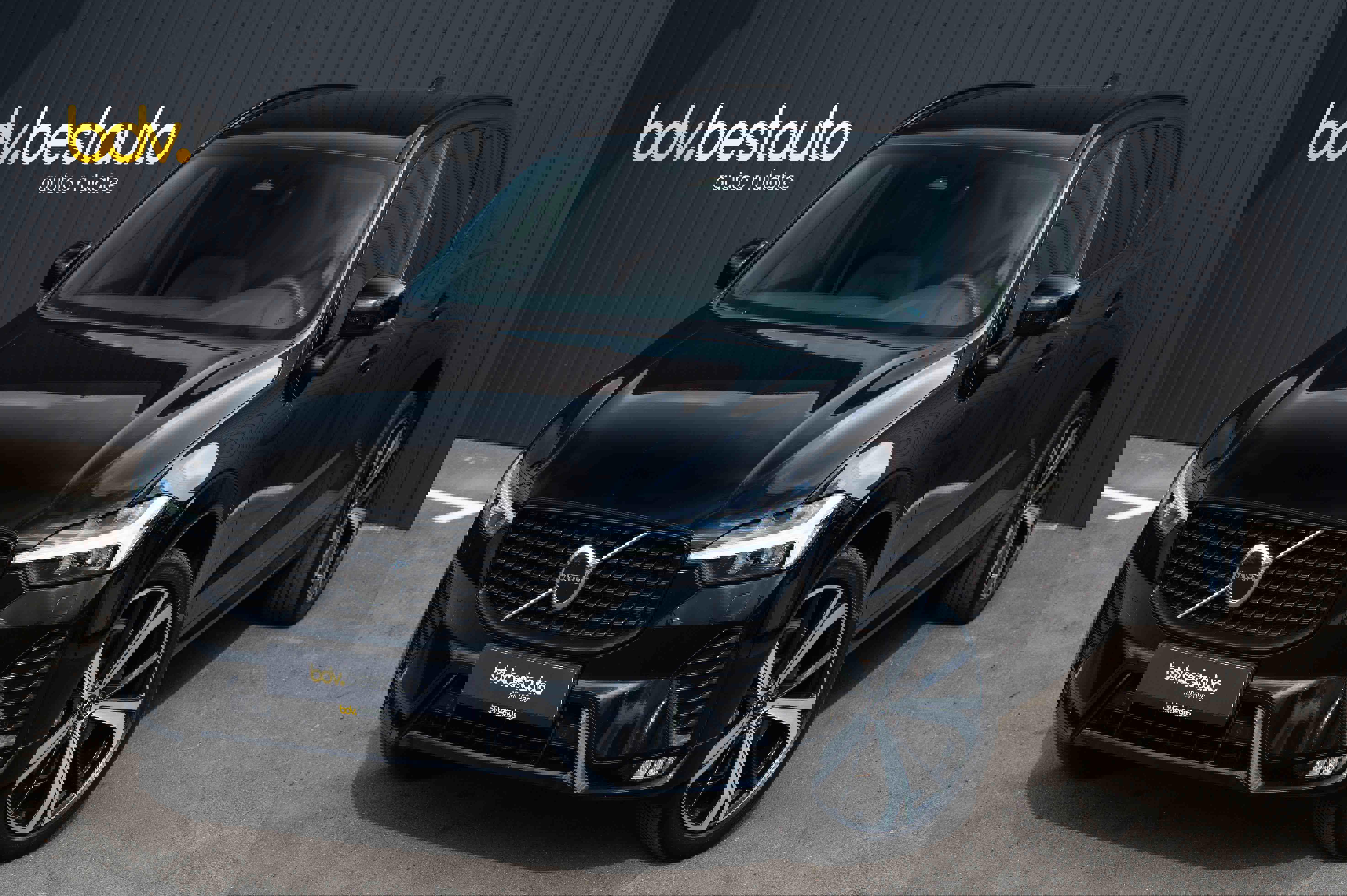 Volvo XC 60 B4 MHEV AWD R-Design
